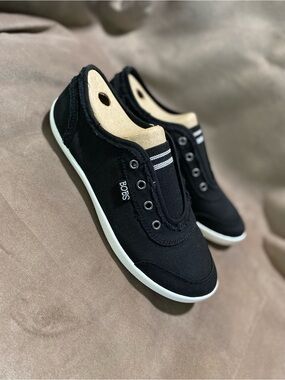 Skechers BOBS Black Canvas Slip-On Sneakers with White Trim
